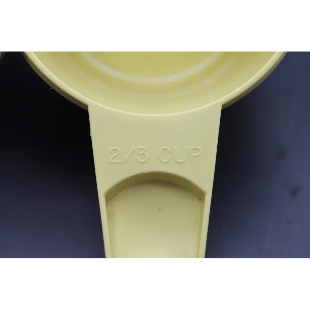 Vintage Tupperware Measuring Cups Set of 6 Green Yellow Nesting Cups